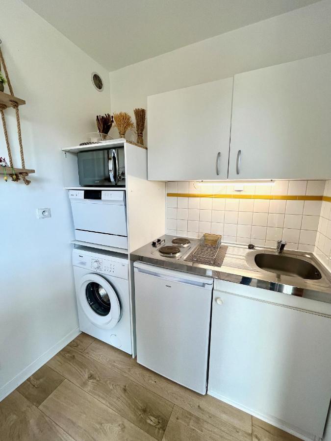 Salm, Coquet Studio Avec Balcon Ouistreham Eksteriør bilde